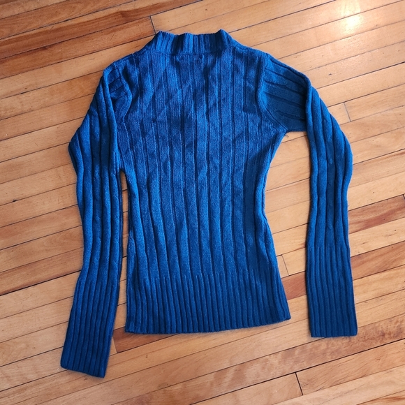 Beechers Brook blue sweater, size small - Picture 4 of 5